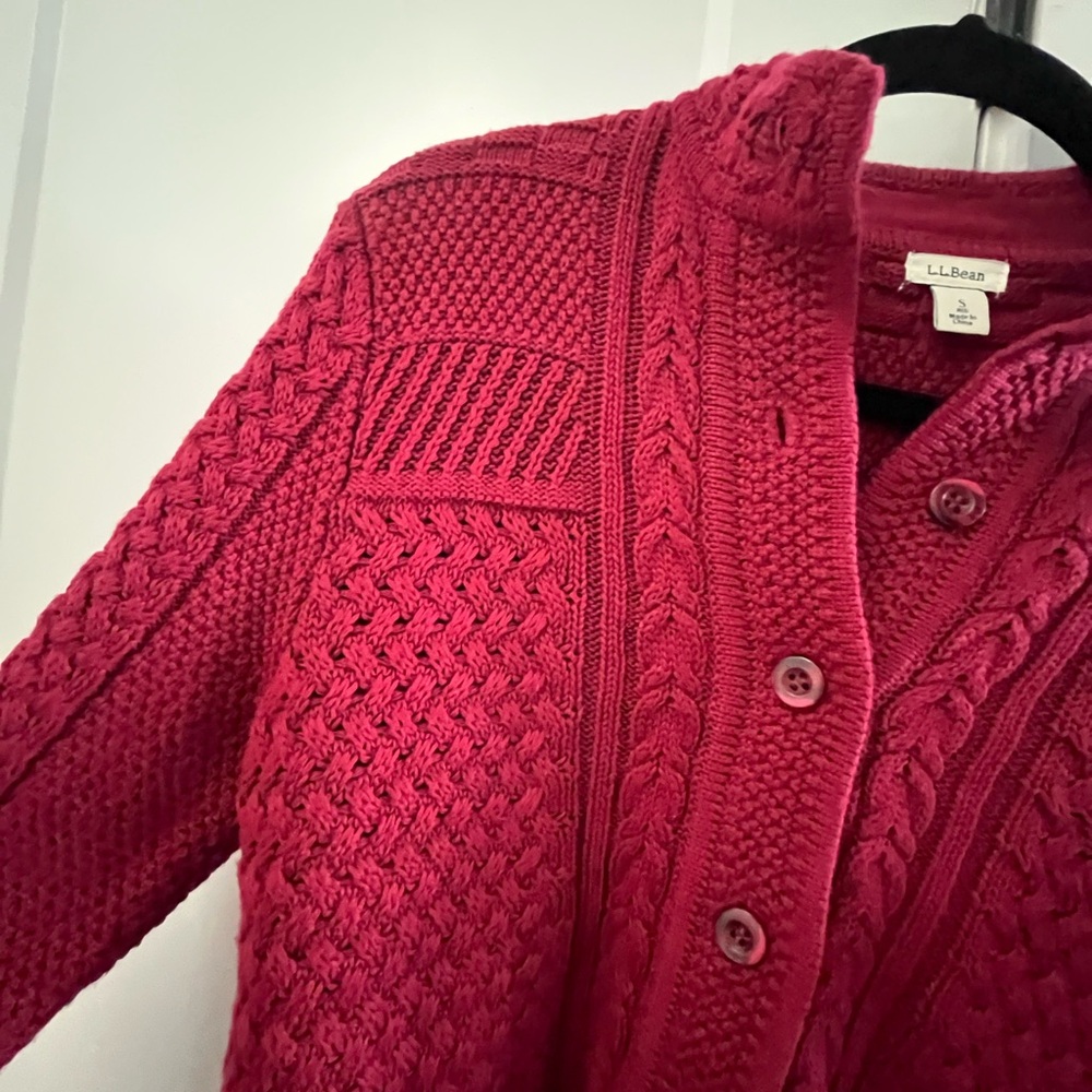 Vintage L.L. Bean Deep Red Knit Cardigan New England preppy Nordic cableknit S - Picture 2 of 6